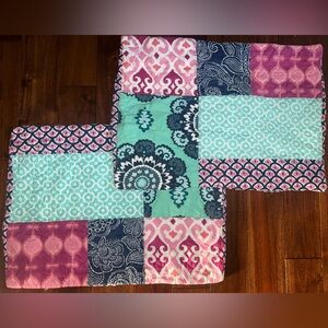 Pottery Barn Teen 100%Cotton Quilted Flowers 2 Standard Pillow Shams Set.